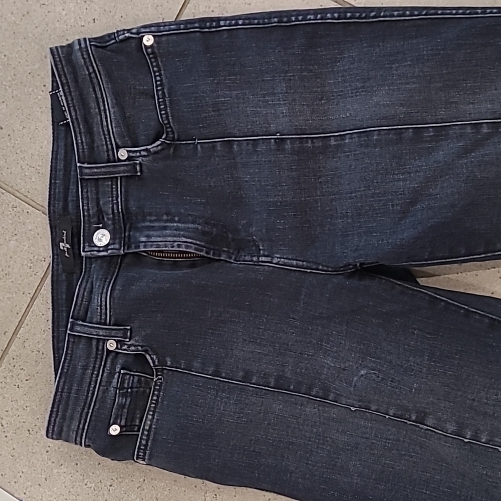 7forallmankind Ankle Skinny with Seams and Front Splits in Vintage Noir - Picture 3 of 10